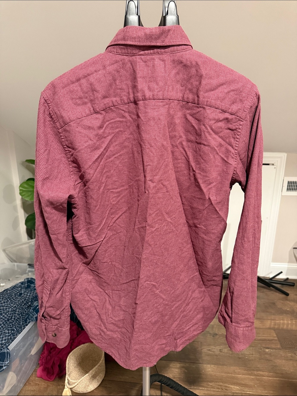 Bonobos Men's Button-Down Shirt in Deep Raspberry - Picture 3 of 3